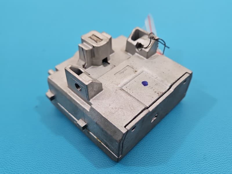 Blokada kierownicy Opel Insignia B 39124296