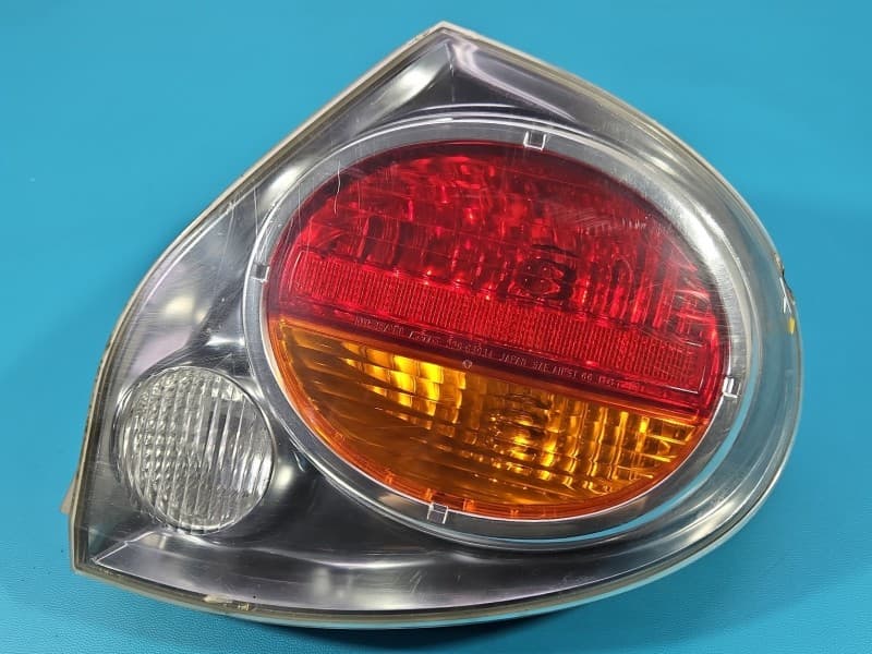 Lampa tył prawa błotnika Nissan Maxima A33 99-03 sedan EUROPA 220-63529