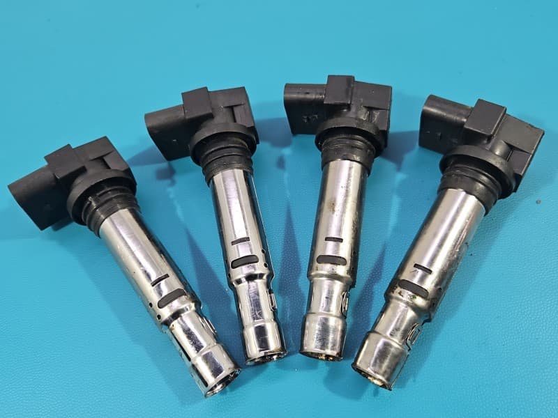 Cewka zapłonowa Vw Golf plus 1,4 16V 2SZT MAGNETI MARELLI 0040102030