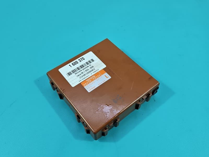 Sterownik moduł LEXUS RX II 03-08 88650-48140
