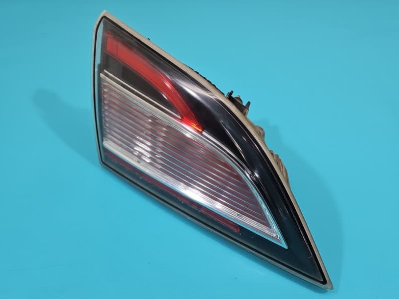 Lampa tył lewa klapy Mazda 6 II GH kombi EUROPA 132-41095L GS2A-513F0
