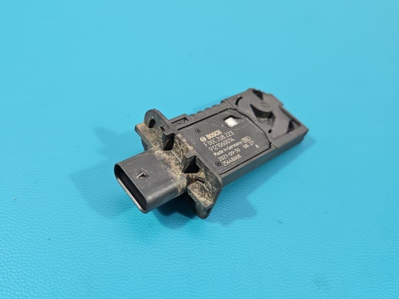 Przepływomierz Hyundai Tucson IV 20- 1,6 T-GDI 4-PIN 9121060014 F00C2U8223