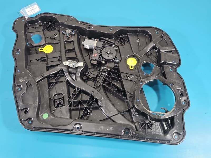 Podnośnik przód lewy SZYBY WINDA Alfa romeo Stelvio 6PIN 5d HB