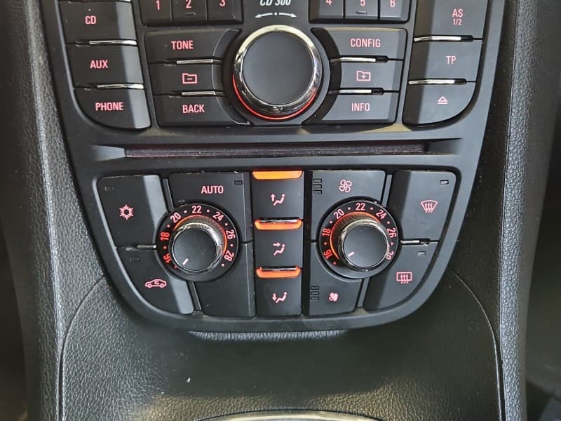 Konsola panel nawiewu Opel Meriva B 13343707