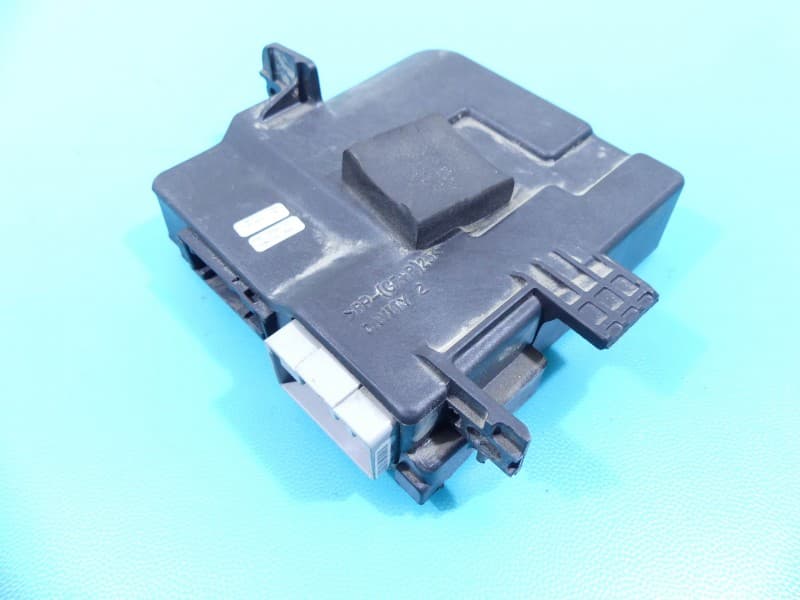 Sterownik moduł DRZWI Kia Carnival II 05-14 16915132