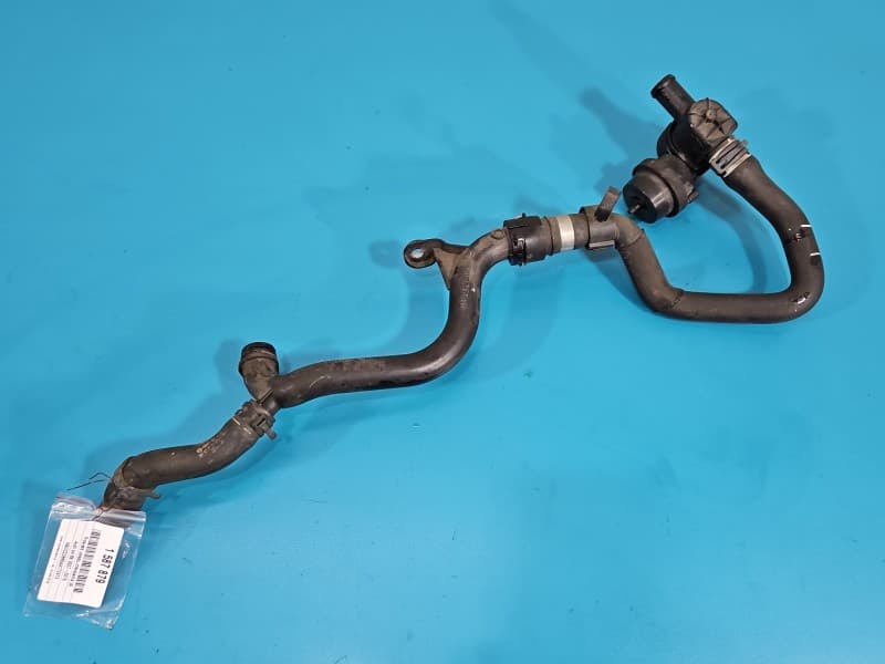 przewód wąż rurka wody AUDI A4 B8 2,0 TFSI 06H121057E 8K1819376J