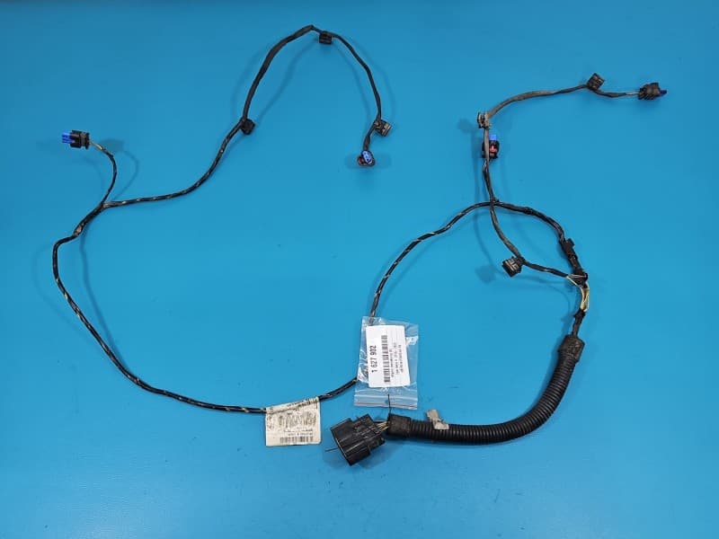 Wiązka zderzaka tył Uszkodzona osłona przewodu Opel Astra V K Instalacja pdc 39147042