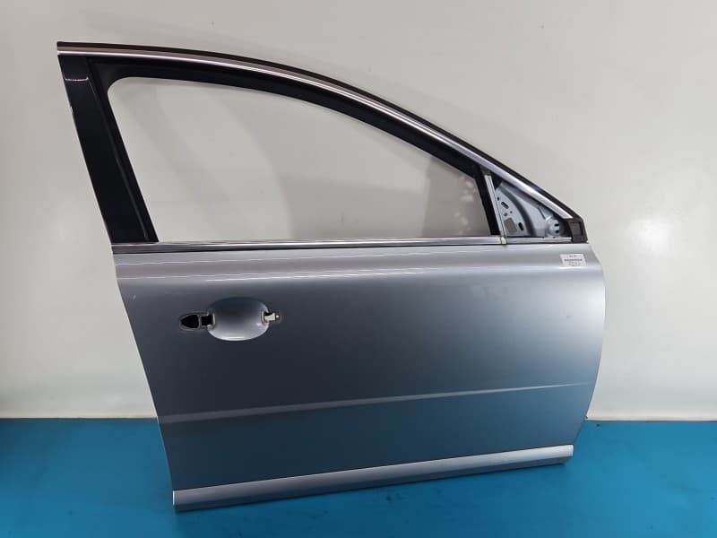 DRZWI PRZÓD PRAWE PASAŻERA VOLVO V70 III 5d 477-446