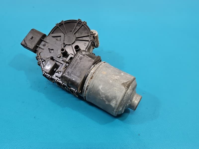 Silniczek Silnik wycieraczek przód Ford Kuga Mk1 I 08-13 4 PIN 390241696