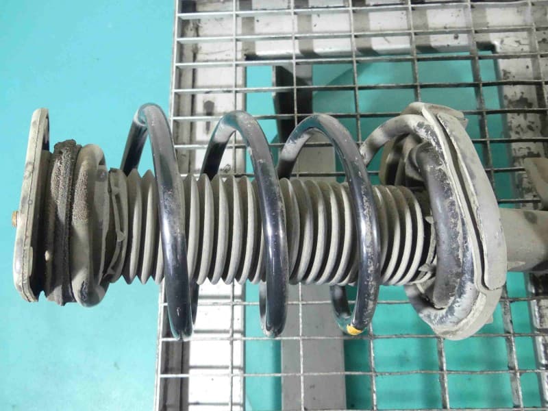 Sprężyna przód przednia Ford Focus Mk3 2,0 TDCI