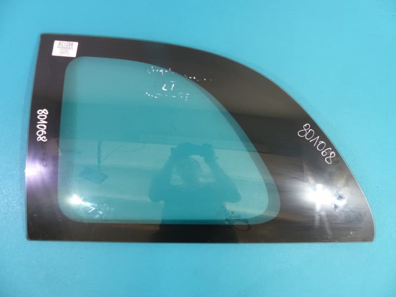 Szyba karoseryjna tył lewa Chrysler Voyager IV 00-07 inny