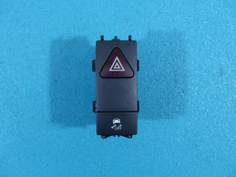 Przełącznik świateł awaryjnych Mercedes E C207 A207 A2128206910
