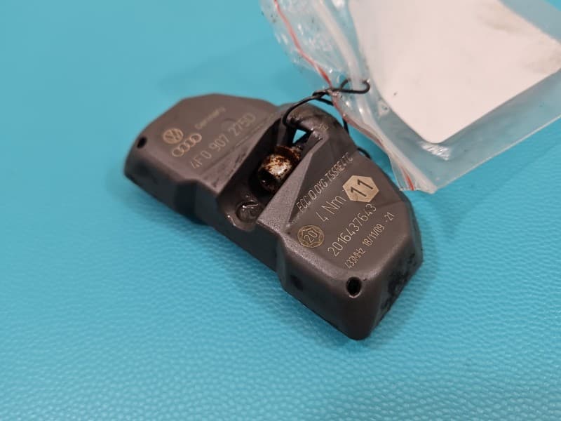 Czujnik ciśnienia opon AUDI Q7 I 4L 4F0907275D TPMS