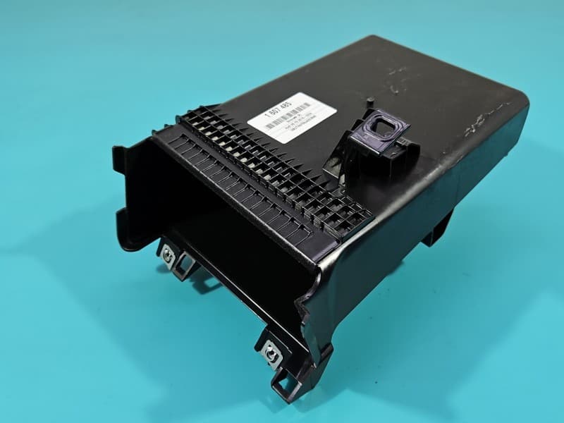 Schowek pasażera Audi A5 F5 EUROPA 8W1857925