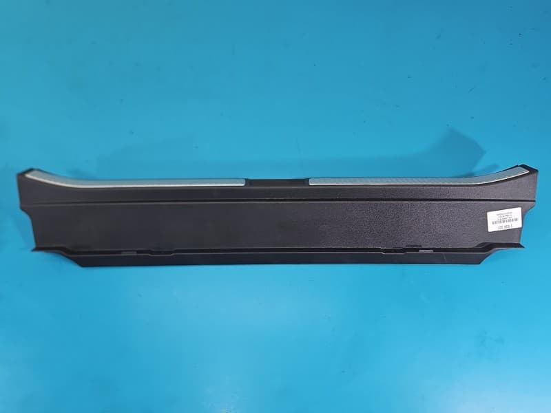 Osłona ZAŚLEPKA PLASTIK Pasa tylnego KOMBI Vw Passat B9 3J0863459