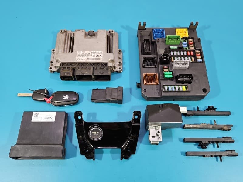 Komputer Sterownik silnika Peugeot 308 II T9 1,6 THP 0261S07931 9804723880