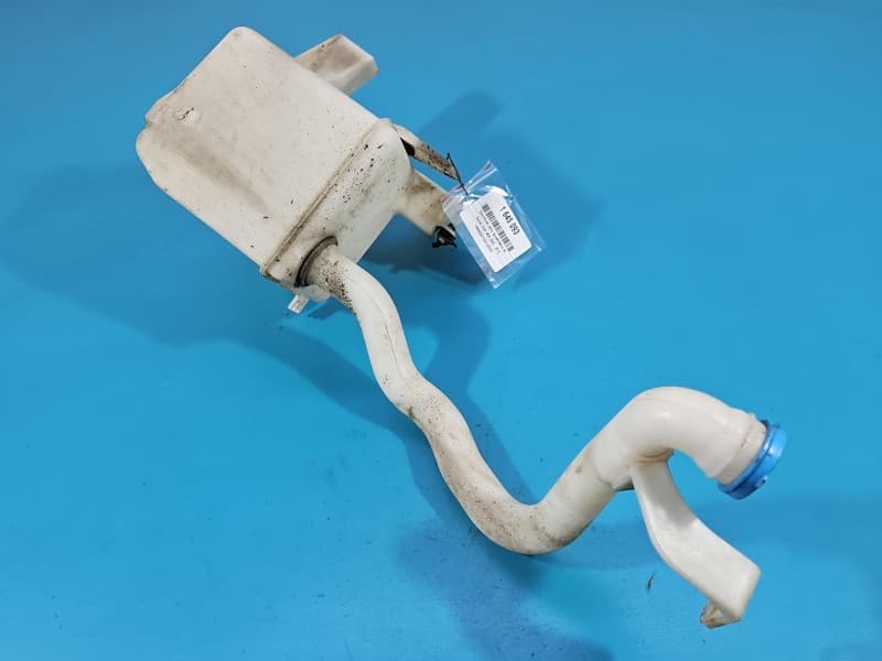 Zbiornik Zbiorniczek płynu spryskiwacza Suzuki Swift Mk6
