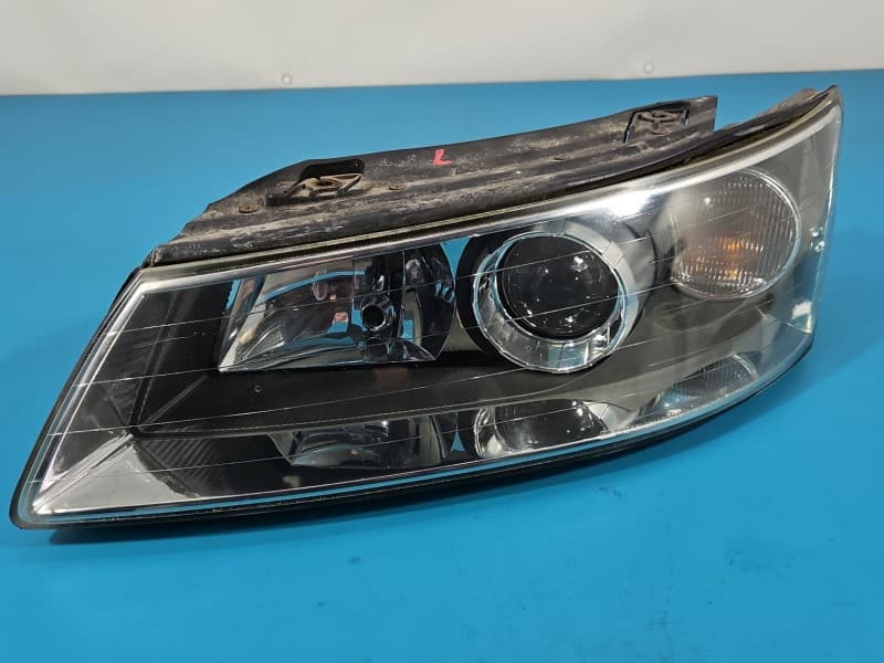Reflektor lewy lampa przód Hyundai Sonata V NF EUROPA