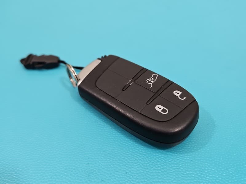 PILOT KLUCZYK KEYLESS Jeep Grand Cherokee IV WK2