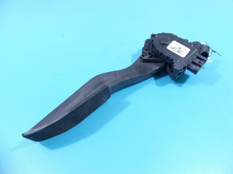 Pedał gazu potencjometr Opel Meriva B 1,4 T 13252885 102D-E0037