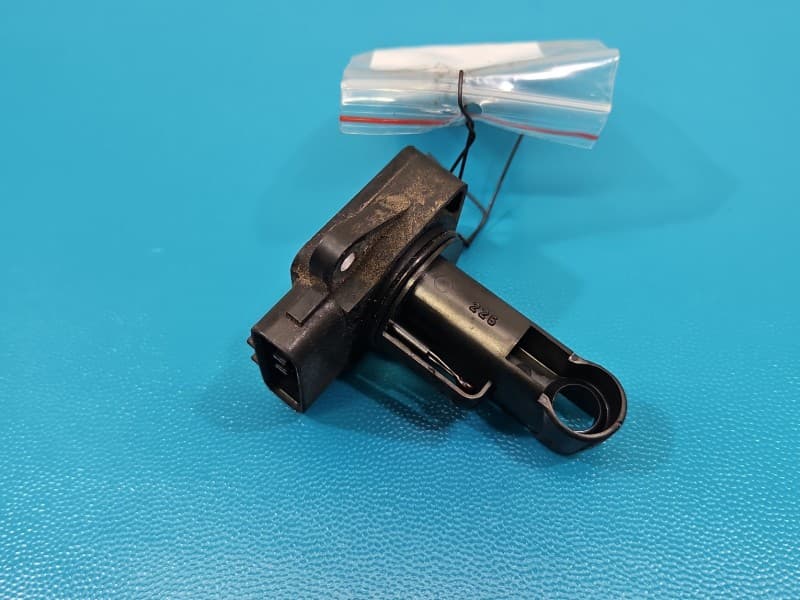 Przepływomierz Toyota Yaris II 1,4 D4D 5-PIN 197400-6060
