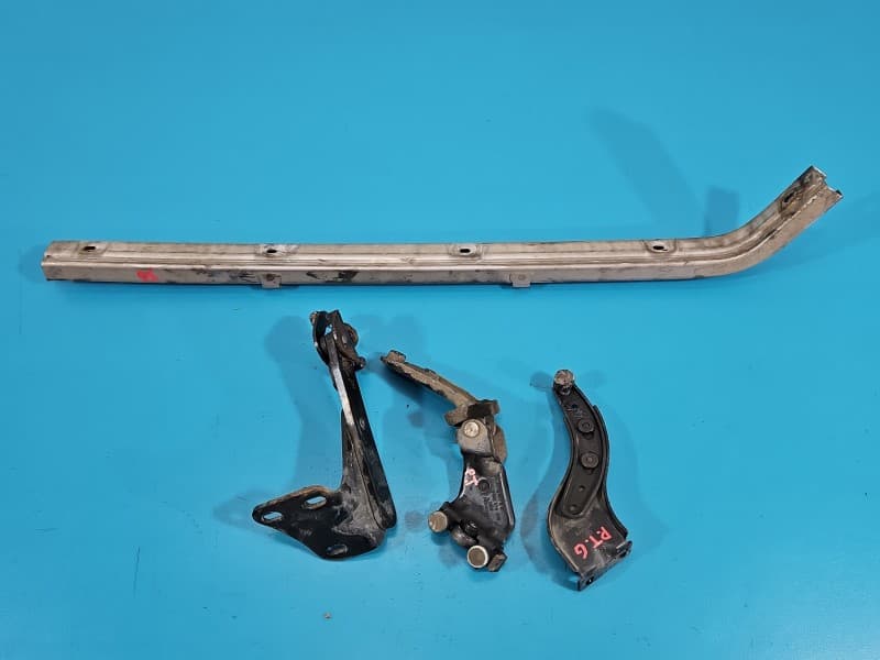 Rolka drzwi komplet prawy tył Vw Caddy III 2K 2K0843398A