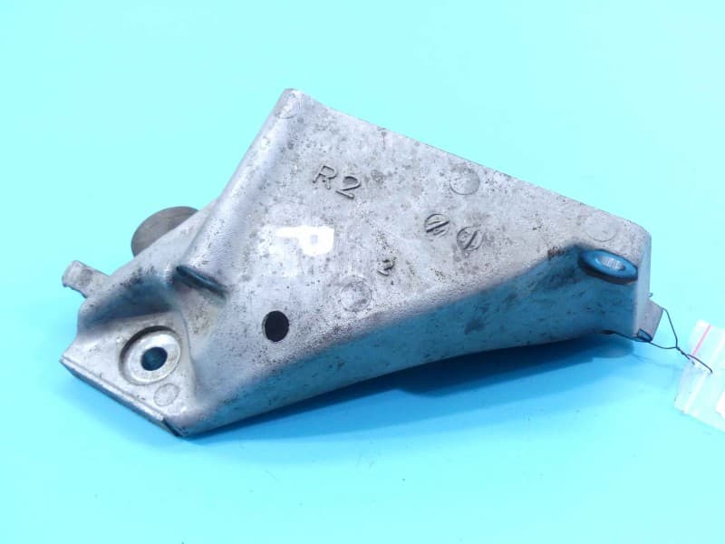 Łapa silnika LEXUS LS IV 06-12 5,0 V8