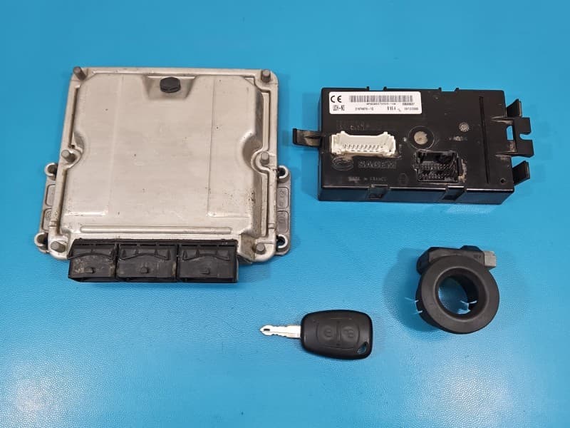 Komputer Sterownik silnika Opel Vivaro 1,9 cdti 0281010632