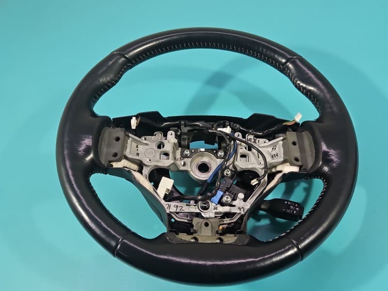Kierownica LEXUS NX I 14-21