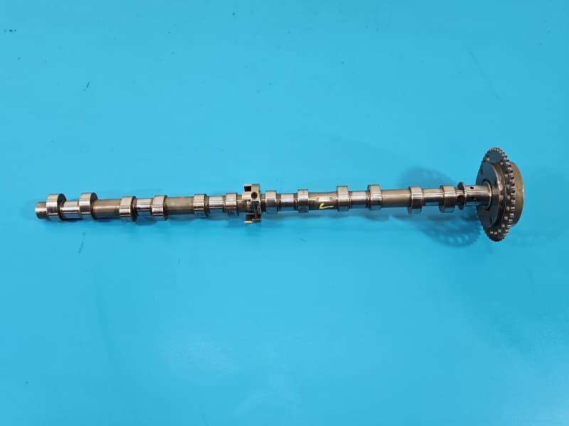 Wałek rozrządu BMW G14 G15 G16 3,0 R6 8664037 B58B30C