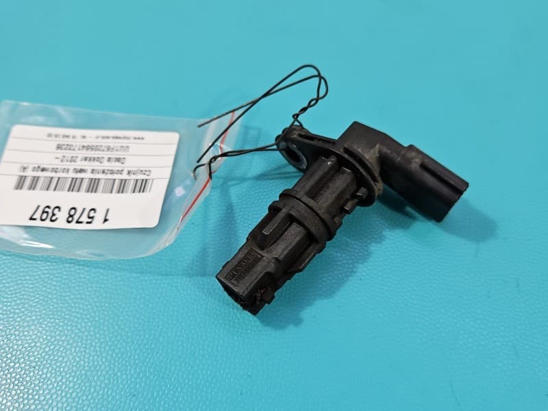 Czujnik położenia wału korbowego Dacia Dokker 1,5 dci 237313661R