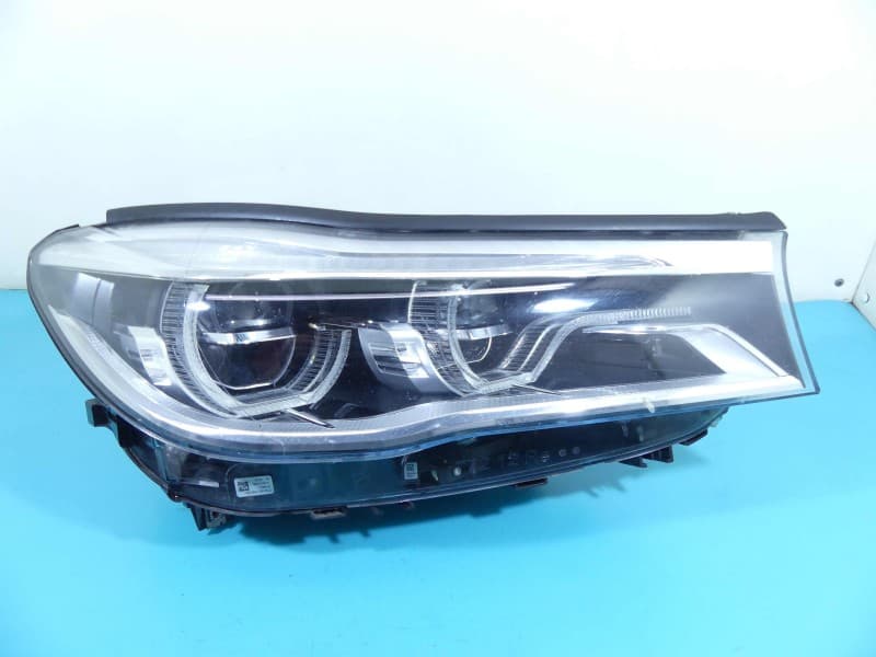 Reflektor prawy lampa przód BMW G11 G12 EUROPA 7471328