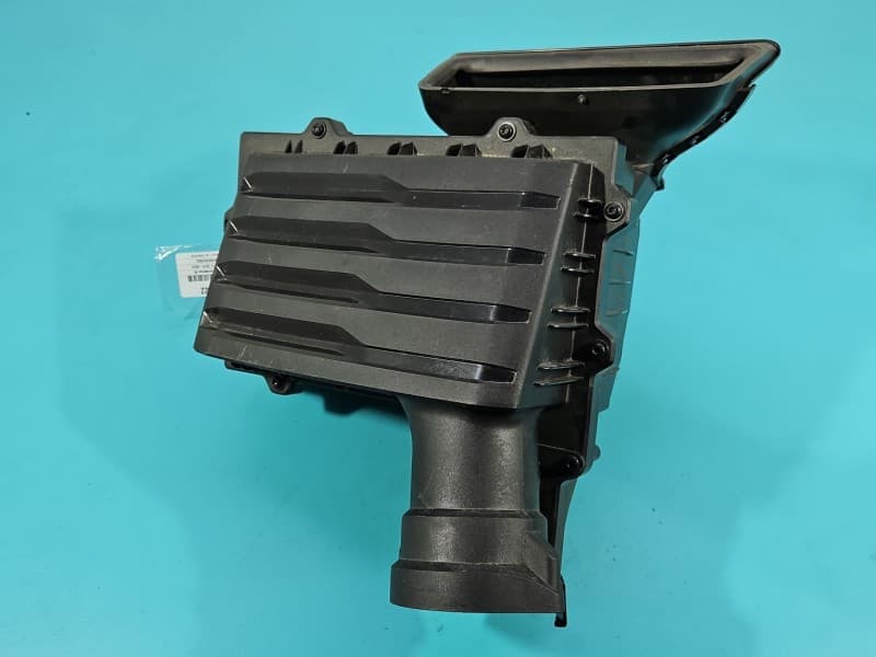 Obudowa filtra powietrza Skoda Superb III 2,0 tdi DTSB 5QF129601A 2Q0129618