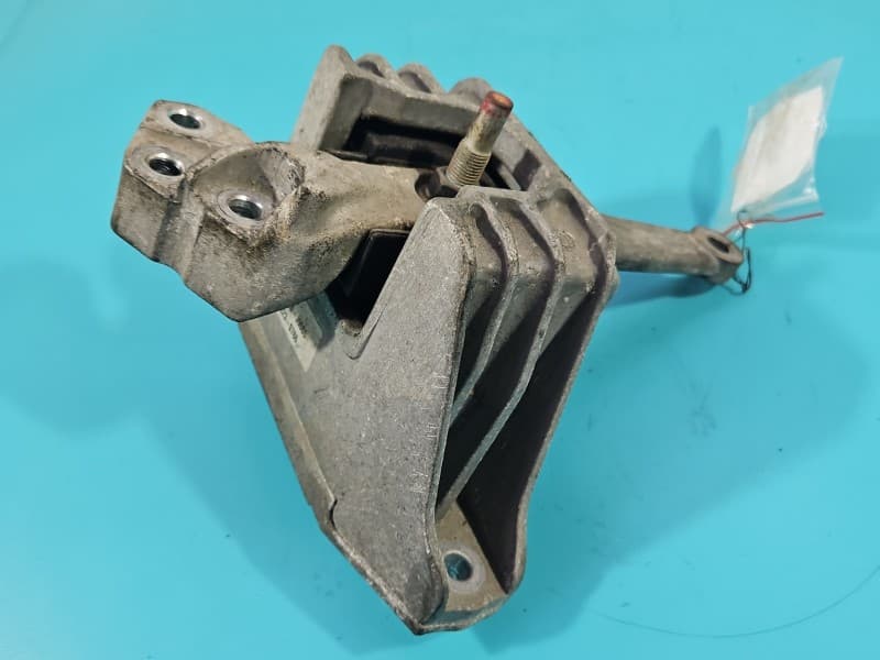 Poduszka silnika Hyundai Elantra VI 15-20 1,6 16V 21810-J9000