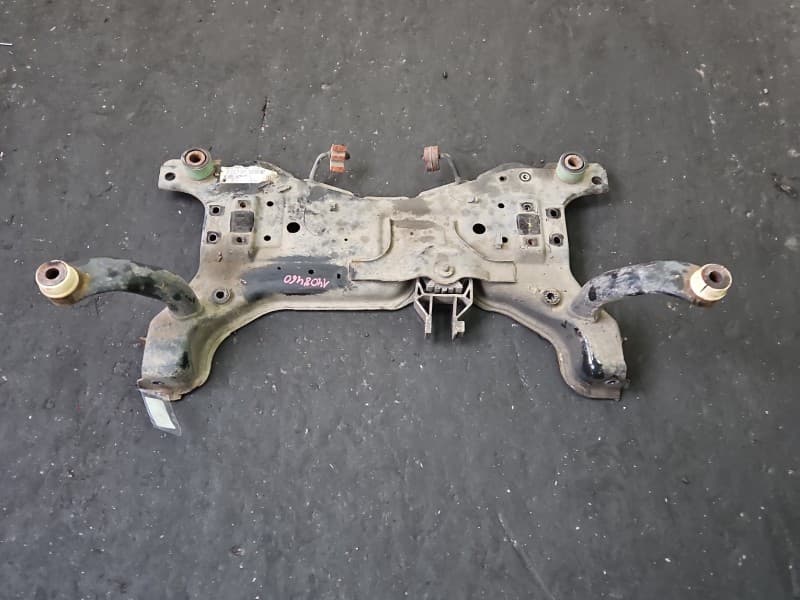 WÓZEK KOŁYSKA TRAWERS Sanki Belka silnika Ford Kuga Mk1 I 08-13 2,0 TDCI