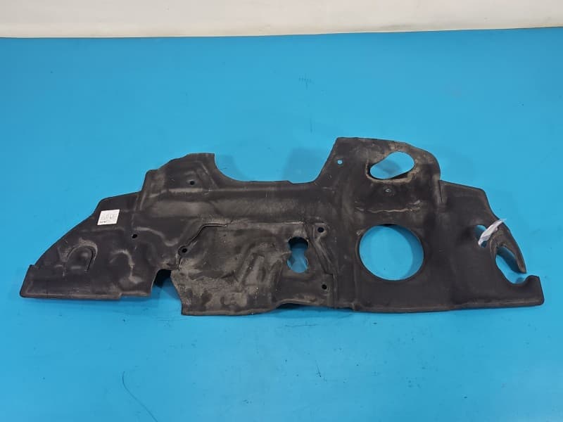 Wygłuszenie pozostałe PODBITKA Vw Passat B8 5Q1863353F
