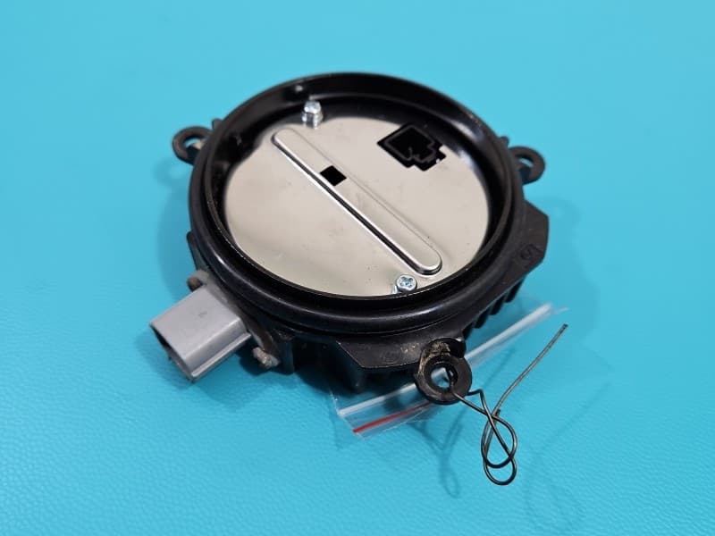 Przetwornica xenon Nissan Juke I F15 10-19 EANA41Y10516