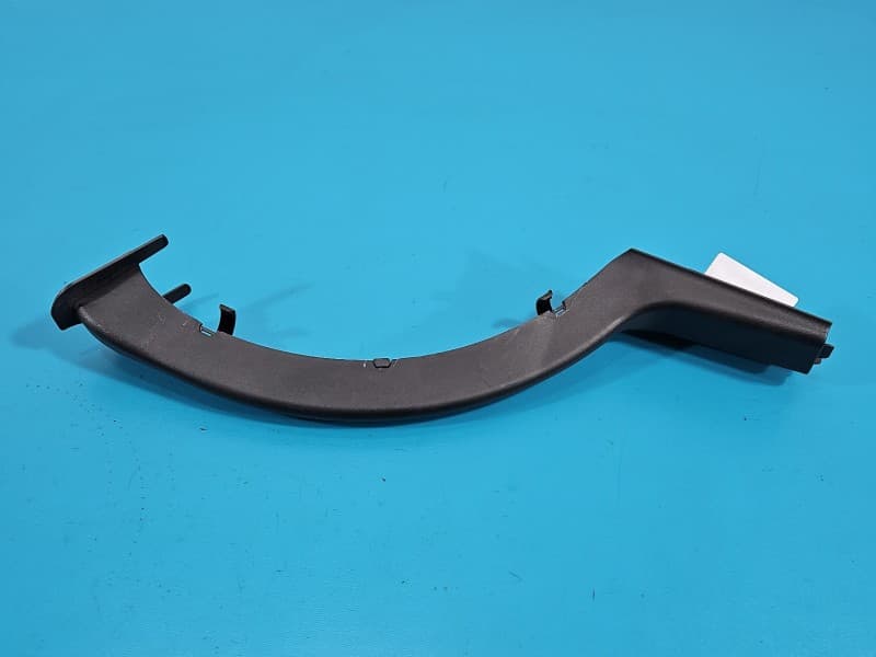 Osłona ZAŚLEPKA PLASTIK Zawiasów klapy tył Mercedes CLA C117 X117 A1178210198