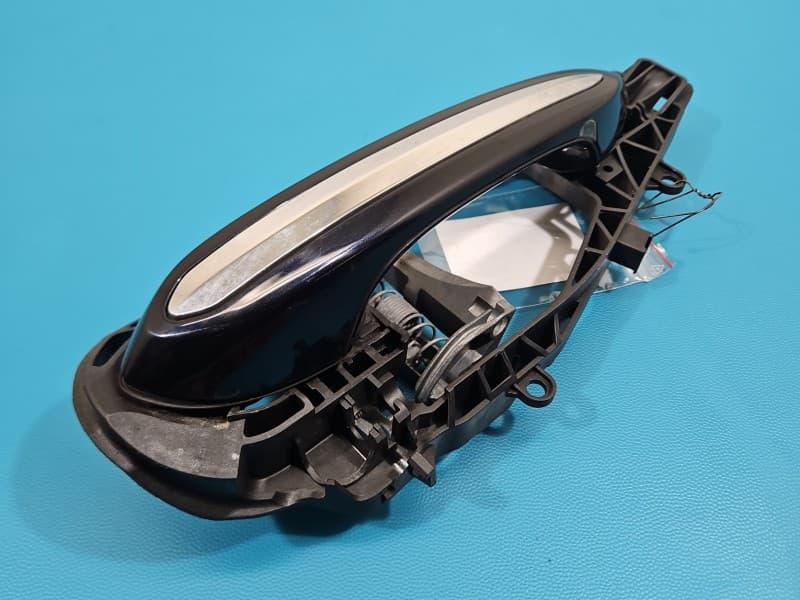 Klamka tył prawa zewnętrzna BMW G30 7401204 416