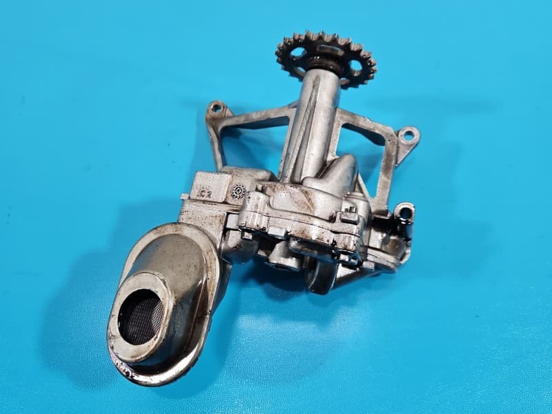 Pompa oleju Citroen DS5 11-15 2,0 HDI 9682393380