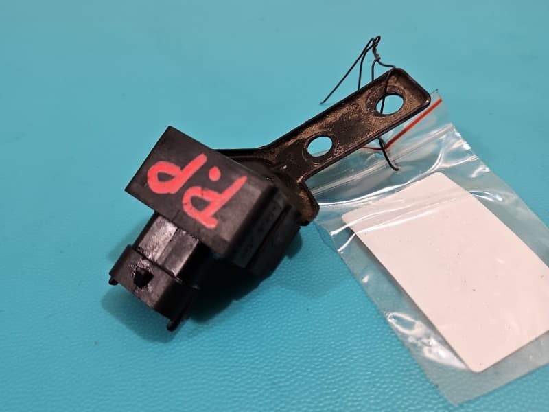 Czujnik zawieszenia Opel Insignia A 13240109 002455008000