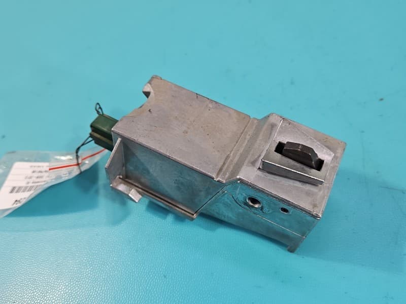 Blokada kierownicy Ford Kuga Mk1 I 08-13 8M51-3F880-GD