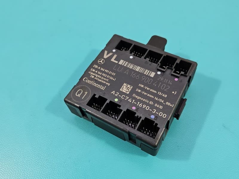 Sterownik moduł Drzwi LEWY PRZÓD Mercedes W246 A1669004102