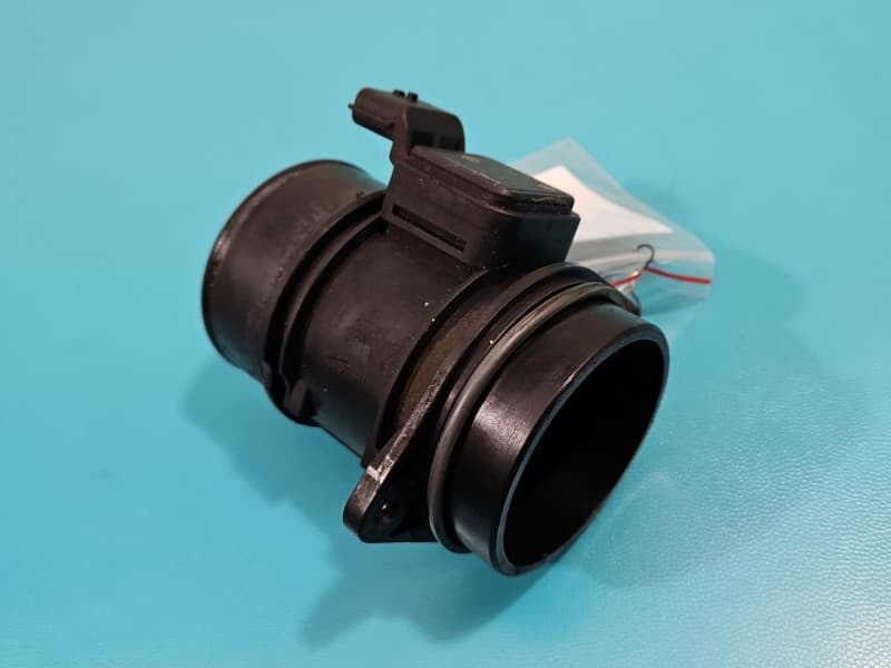 Przepływomierz Renault Clio III 1,5 dci 6PIN 8200358901 H8200299956