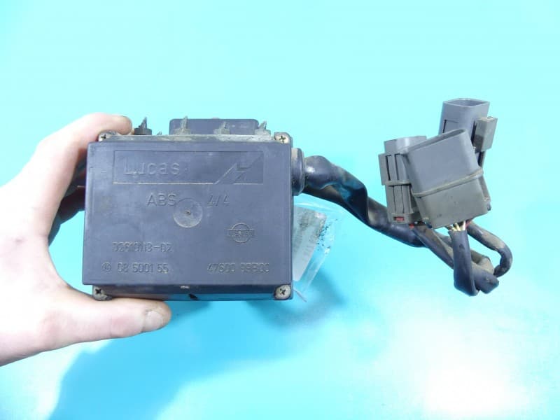 Pompa abs Nissan Micra K11 1,3 16v 4760099B00