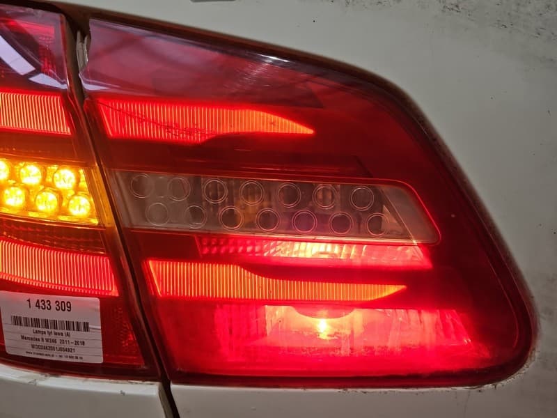 Lampa tył lewa klapy Mercedes W246 HB EUROPA A2469066300 607701