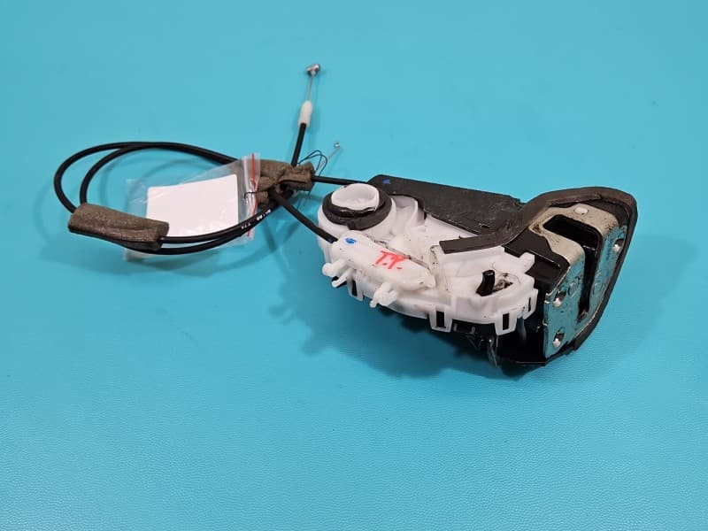 Zamek tył prawy Honda HR-V II 13-18 4pin