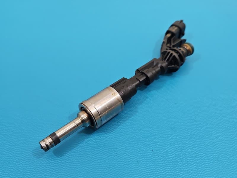 Wtryskiwacz 0261500155 CJ5G-9F593-AA Volvo V40 II 12- 1,6 T2 120KM