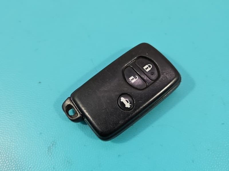 PILOT KLUCZYK KEYLESS Toyota Avensis III T27 MR3983/2008