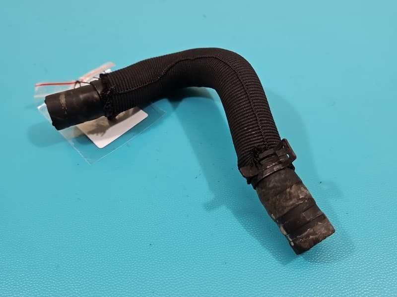 przewód wąż rurka wody Nissan Juke I F15 10-19 1,2 T